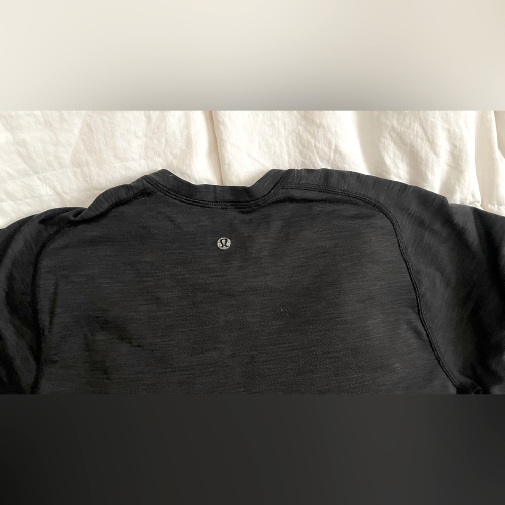 Lululemon men's black tshirt small